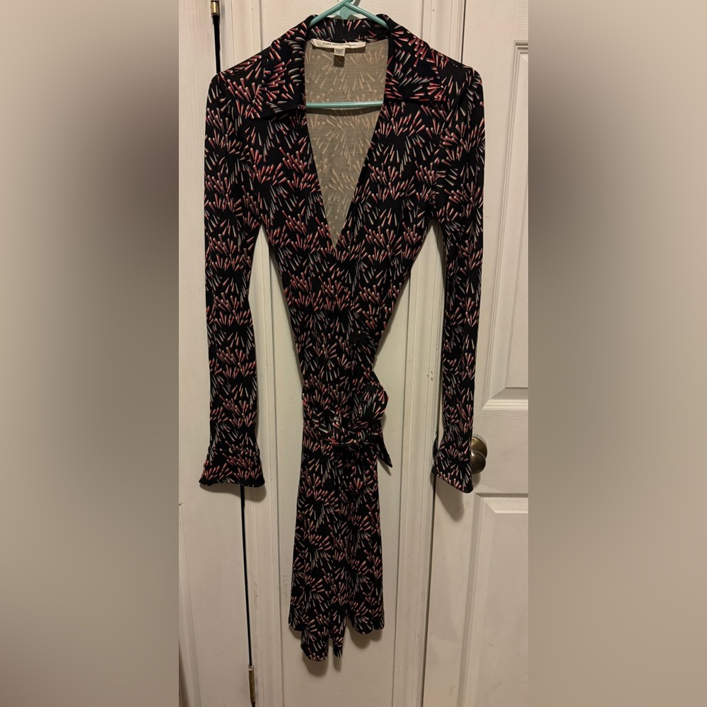 DIANNE VON FURSTENBERG Silk Wrap Dress